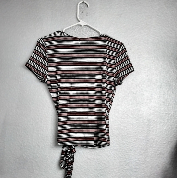 Miss Chevious Wrap Top   Size M - Picture 2 of 3